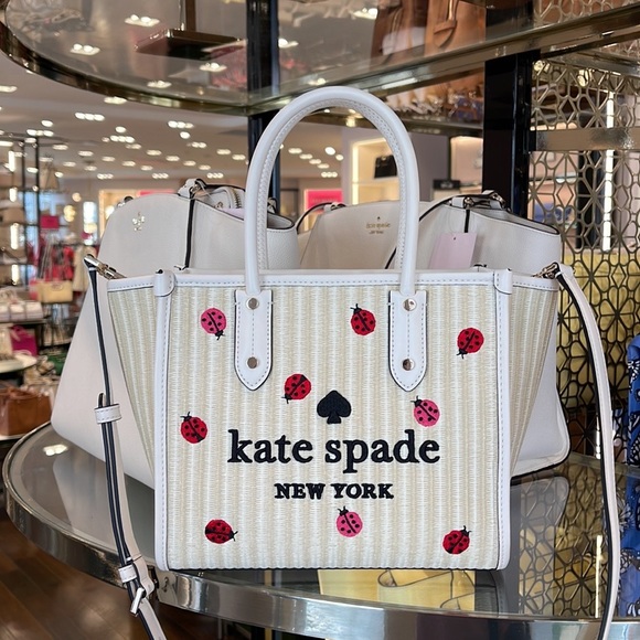 Kate Spade Ella Small Ladybug Tote Bag
COLOR:
Natural Multi
NWT - Picture 6 of 16
